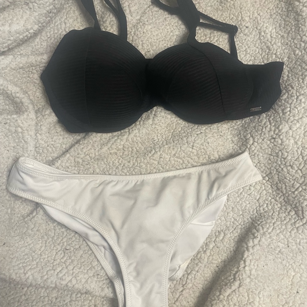 Victoria's Secret Black and White Bikini Set with Underwire Support